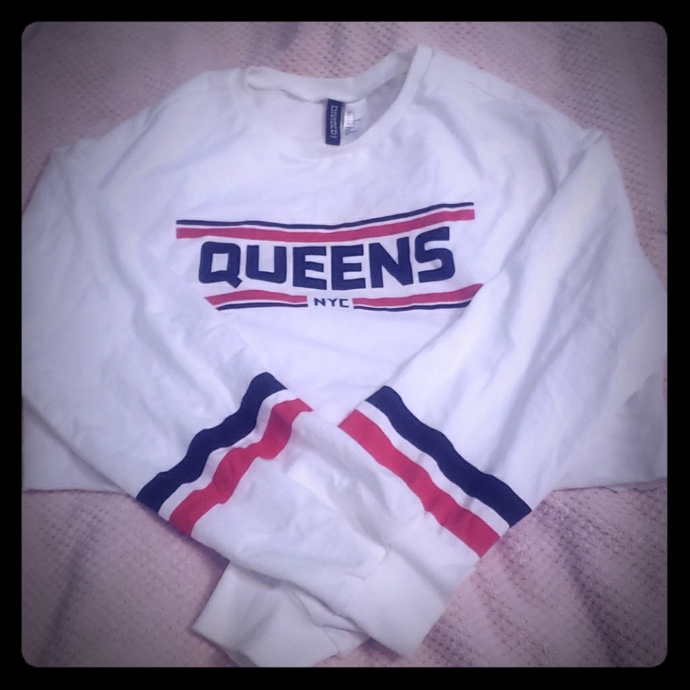 H&M White queen crop top